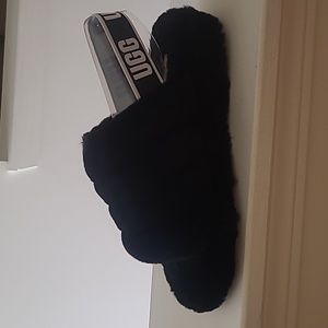 Size 8 Fluff Yeah Ugg Slides